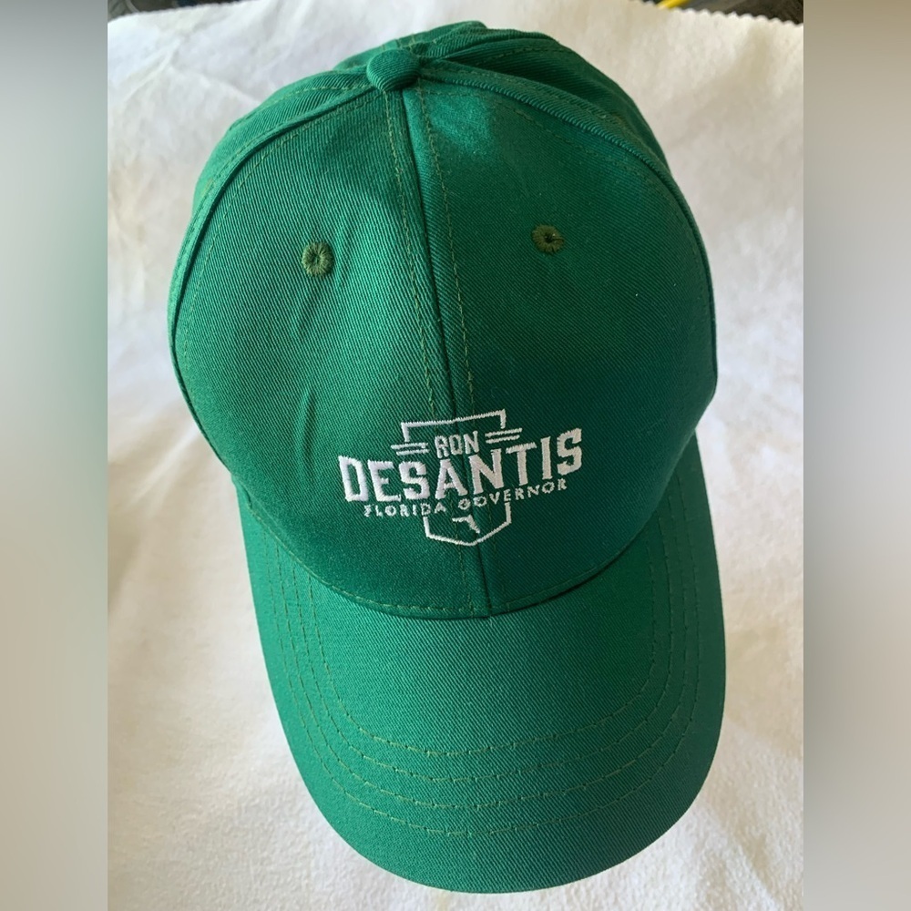 New Ron Desantis Keep Florida Free Trucker Hat White Snap Back Adjustable